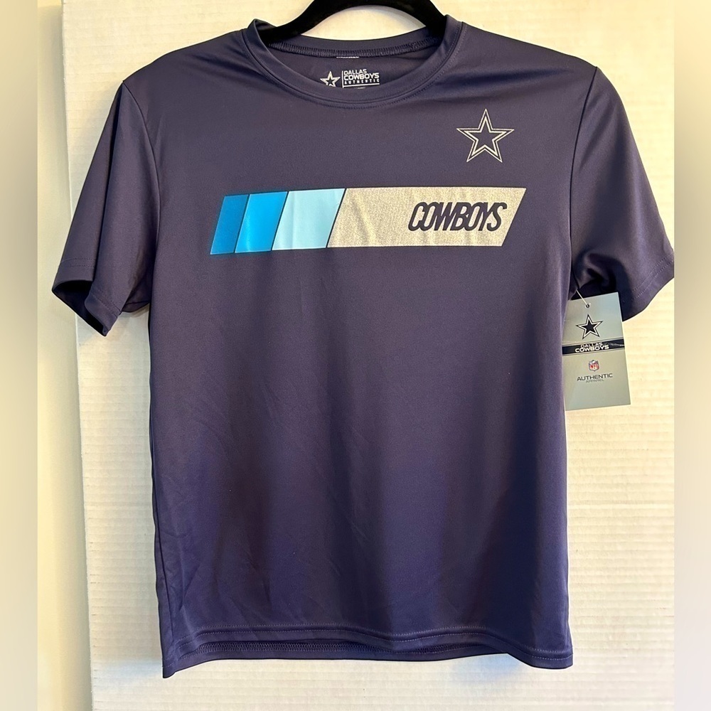 Dallas Cowboys Authentic youth short sleeve unisex shirt NWT Sz-M-12/14. V19